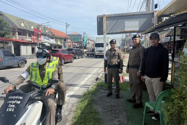 🚦สภ.ดอนหัวฬ่อ ร่วมเทศบาล ตรวจสอบและหารือแนวทางแก้ไขปัญหาจราจรบริเวณแยกเปรี้ยวปาก🚧